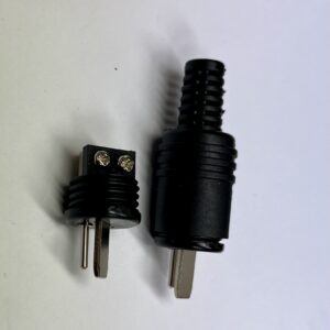 Kaiutinpistoke DIN ruuvattava